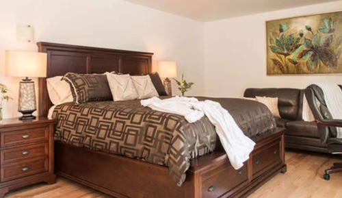 Room (The River Birch)