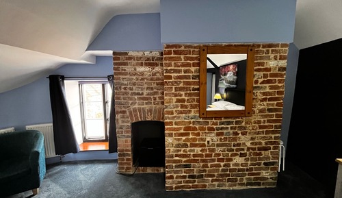 Family Room, Ensuite (Blue)