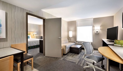 Suite, 1 Bedroom (Roll In Shower)