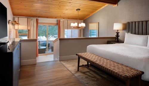 Suite, 1 King Bed with Sofa bed (Mobility Accessible, Roll-in Shower)