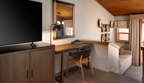 Creekside Queen, Suite, 2 Queen, Sofa Bed