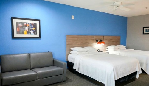 Deluxe Room, 2 Queen Beds (with Sofa)