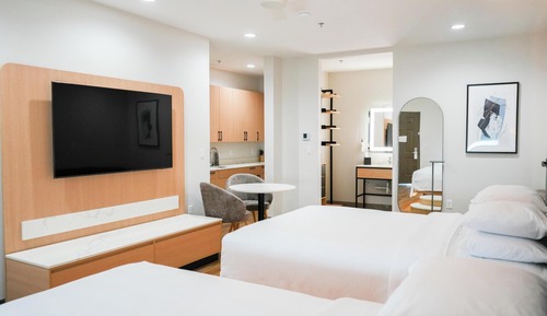 Premium Room, 2 Queen Beds, Kitchenette (Wheelchair Accessible)