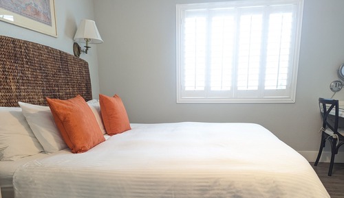 Room (Paradise Island)