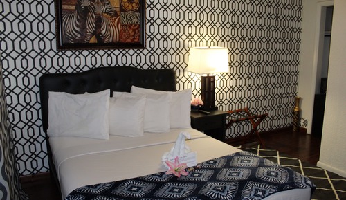 Basic Single Room, 1 Queen Bed