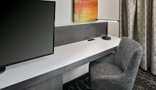 Room, 2 Queen Beds, Accessible, Bathtub (Mobility & Hearing)