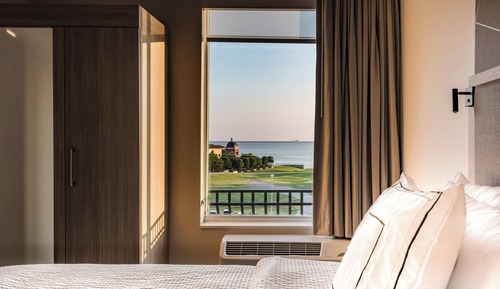 Suite, Multiple Beds