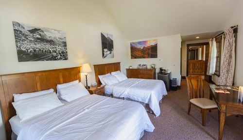 Double Queen Chalet Room