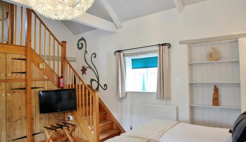 Large Double or Twin Room