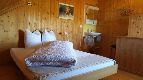 Single Room with Shared Shower and Toilet