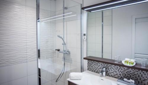 Family Suite with Jacuzzi