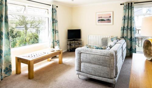 Two-Bedroom Apartment (4 Adults)