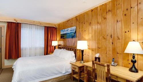 King Room with Mountain View