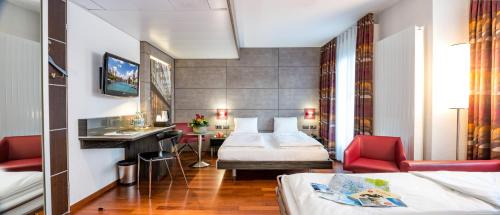 Triple Room with Air-Conditioning