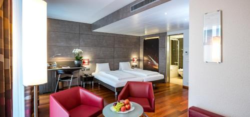 Twin Room with Air-Conditioning