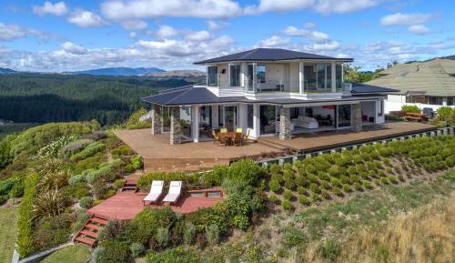 Luxury Three-Bedroom House