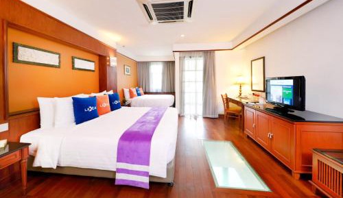 Premium Water Chalet