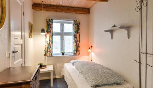 Single Room with Private Bathroom