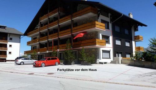 Apartment with Mountain View