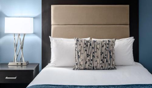 Deluxe Queen Room with Two Queen Beds