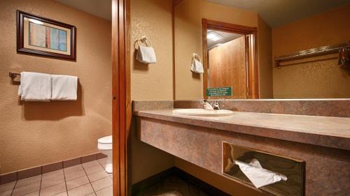 King Room with Whirlpool - Non-Smoking