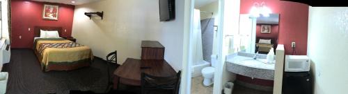 Queen Room - Non-Smoking