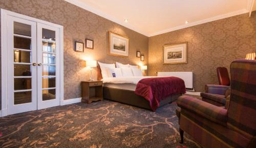 Larger Classic King Room