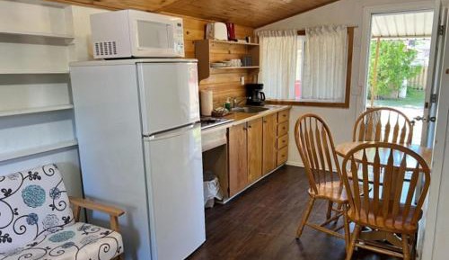 One-Bedroom Bungalow