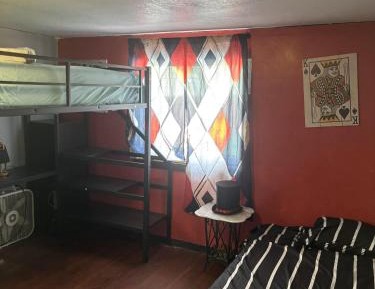 Mixed Dormitory Room