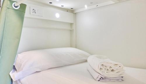 Bed in 4-Bed Mixed Dormitory Room