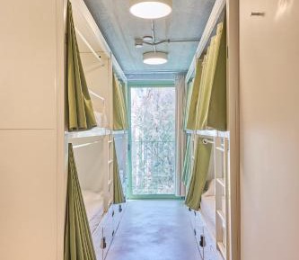 Bed in 8-Bed Mixed Dormitory Room