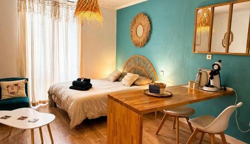 Studio Apartment