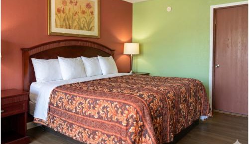 King Bed Non-Smoking