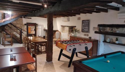 One-Bedroom Apartment with Garden
