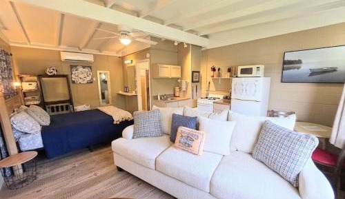 One-Bedroom House