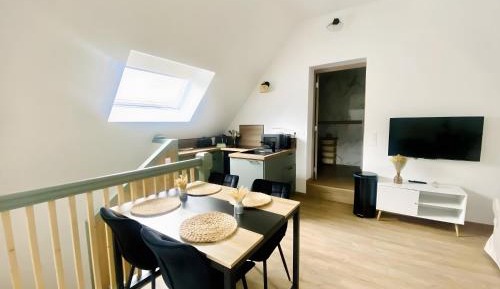 Two-Bedroom Deluxe Apartment with Garden View