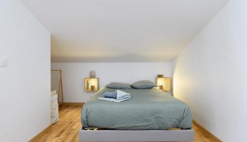 Double Room with Mountain View