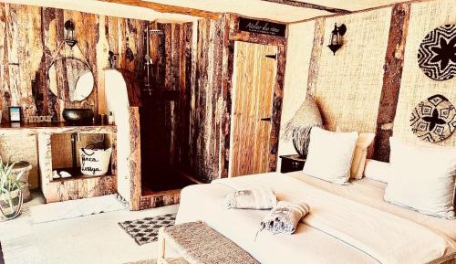Deluxe Double Room with Shower