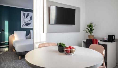 One Bedroom Apartment