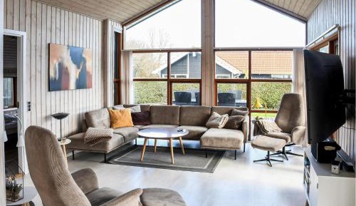 Three-Bedroom Vacation Home 