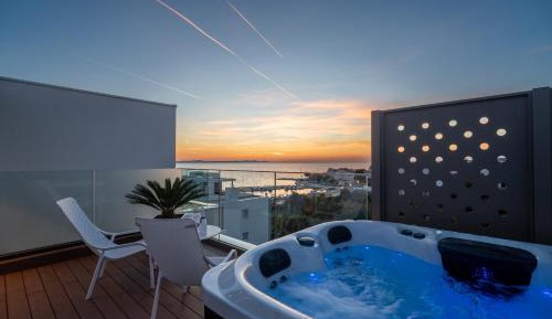 Penthouse Apartment