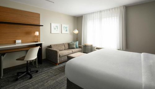 King Studio with Sofa Bed