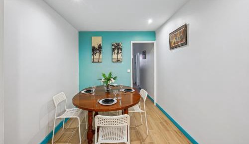 Four-Bedroom Deluxe Apartment