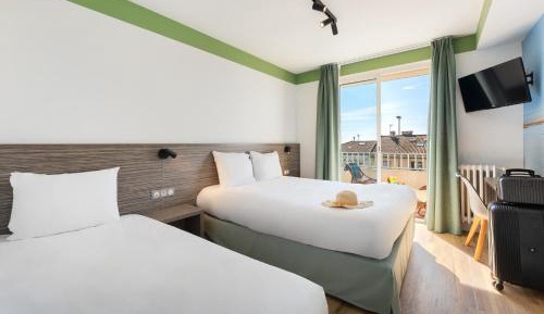 Triple Room with Balcony
