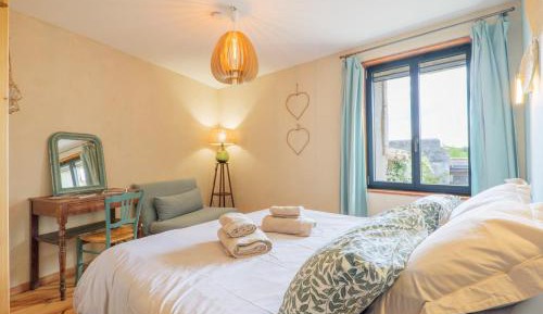 Deluxe Double Room with Shower