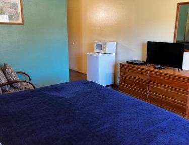 King Room with Mountain View