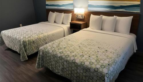 Studio Room with Two Queen Beds Disability Access Non-Smoking