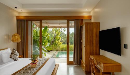 One-Bedroom Pool Villa with Private Kitchen