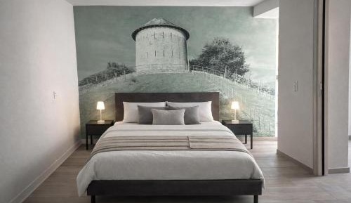 Deluxe Double Room (2 Adults + 1 Child)