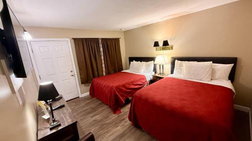 Deluxe Double Room Two Double Beds